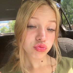 Meet your Posher, Destiny